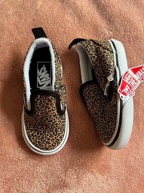 Vans Kids Slip-On Sneakers in Leopard Print Brown and Black